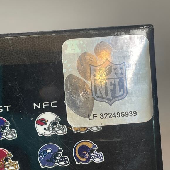 Pittsburgh Steelers Official NFL Team Logo Playing Card Set w/ Bicycle Dice NEW - Picture 3 of 4